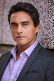 Даррел Деннис